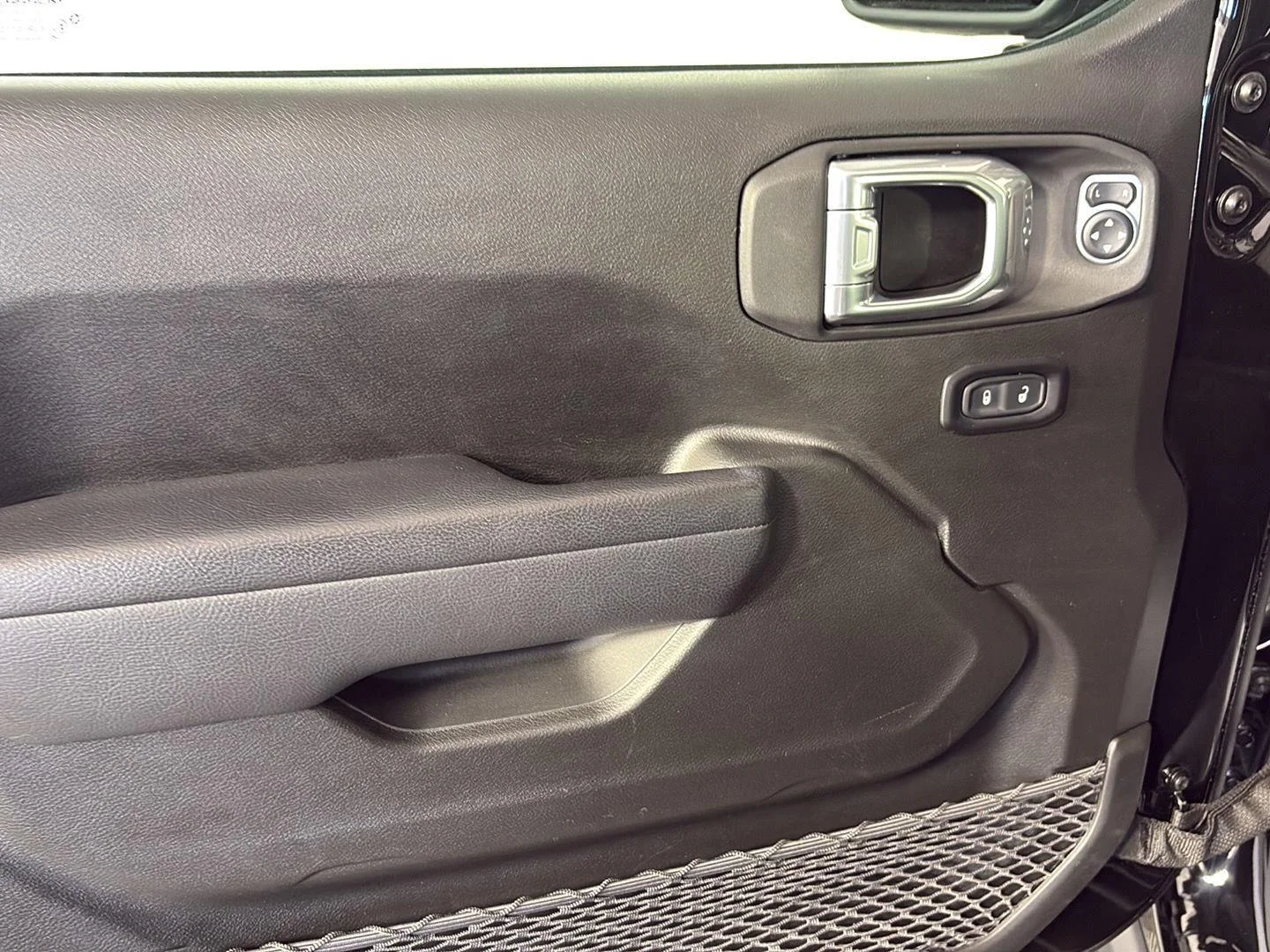 Used 2025 Black Clearcoat Jeep Nighthawk image 26