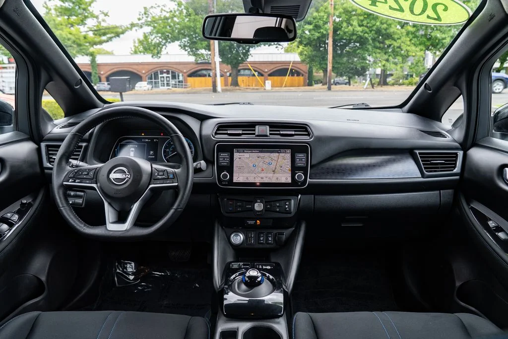 Used 2024 Black Nissan SV Plus image 9