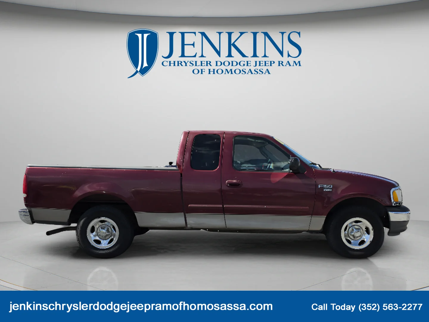 Used 2003 Red Ford  image 3