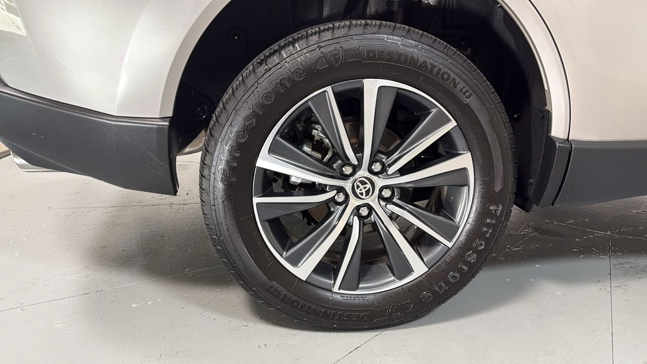 Certified Used 2024 Silver Toyota LE image 22