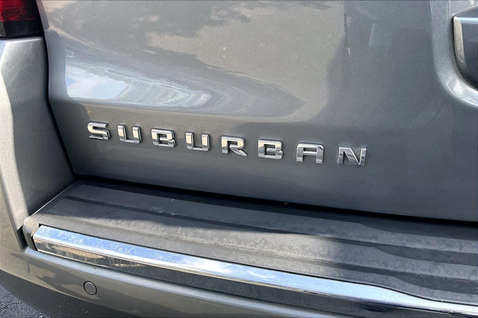 Used 2018 Satin Steel Metallic Chevrolet Premier image 9
