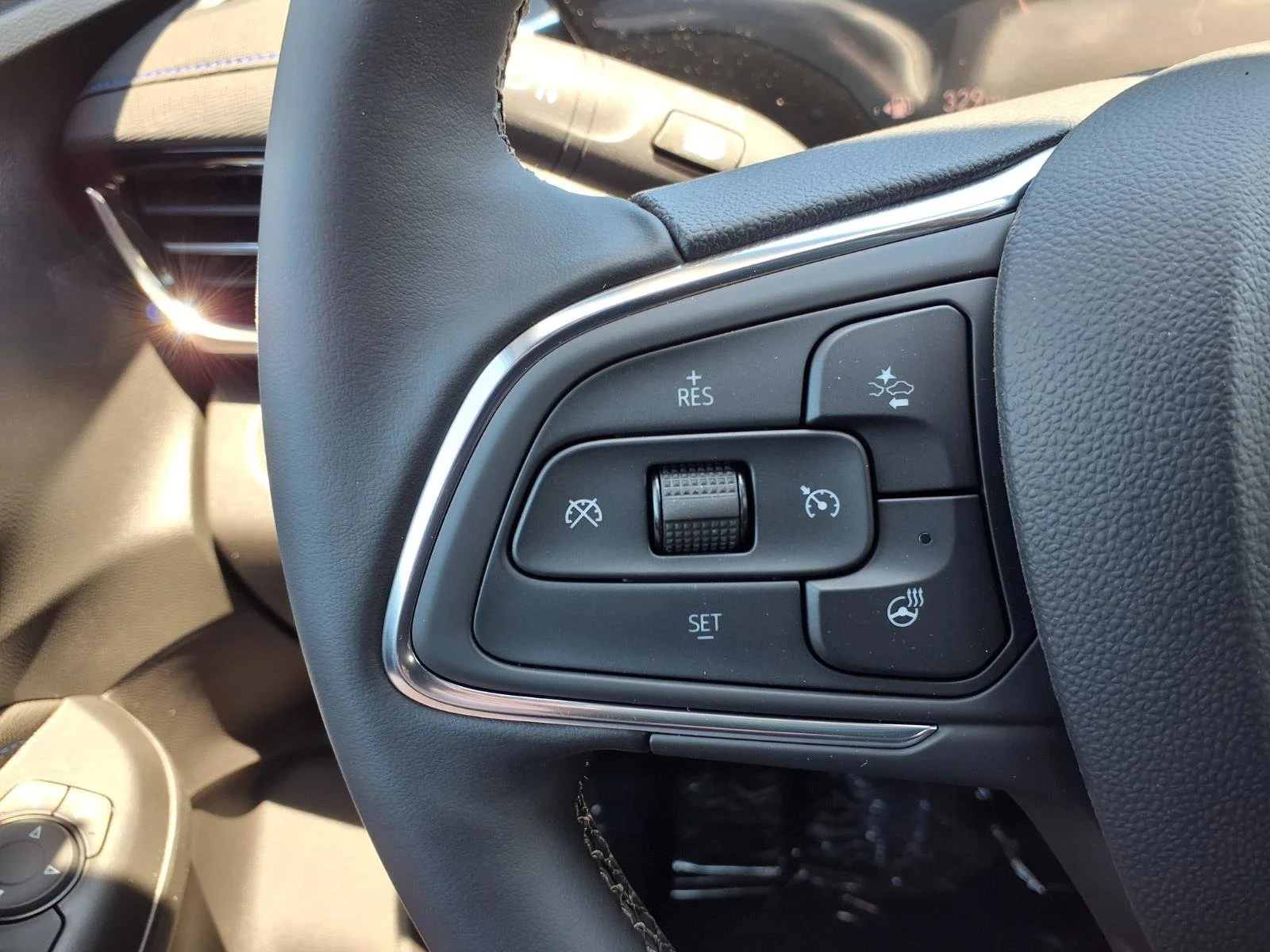 2026 Buick Envista Sport Touring - Photo 10