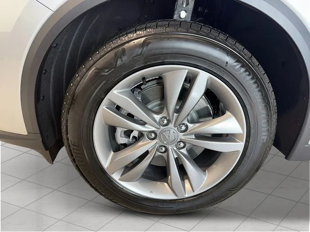 New 2026 Solar Silver Metallic Acura Base image 14