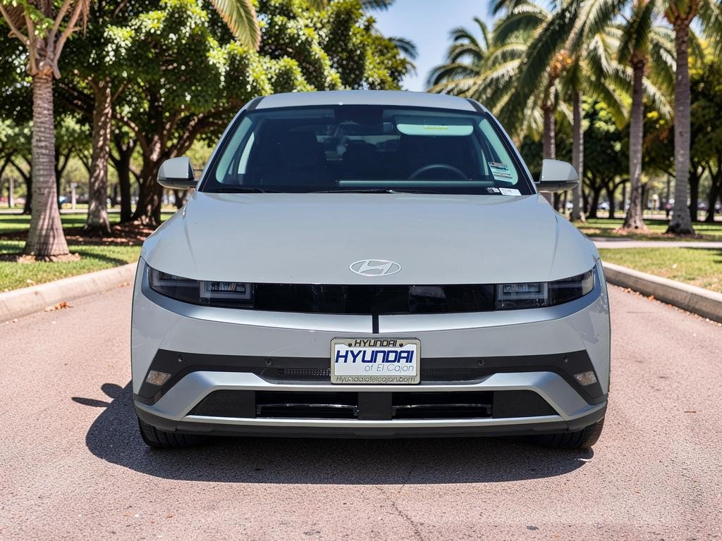 New 2026 Gray Hyundai SEL image 3