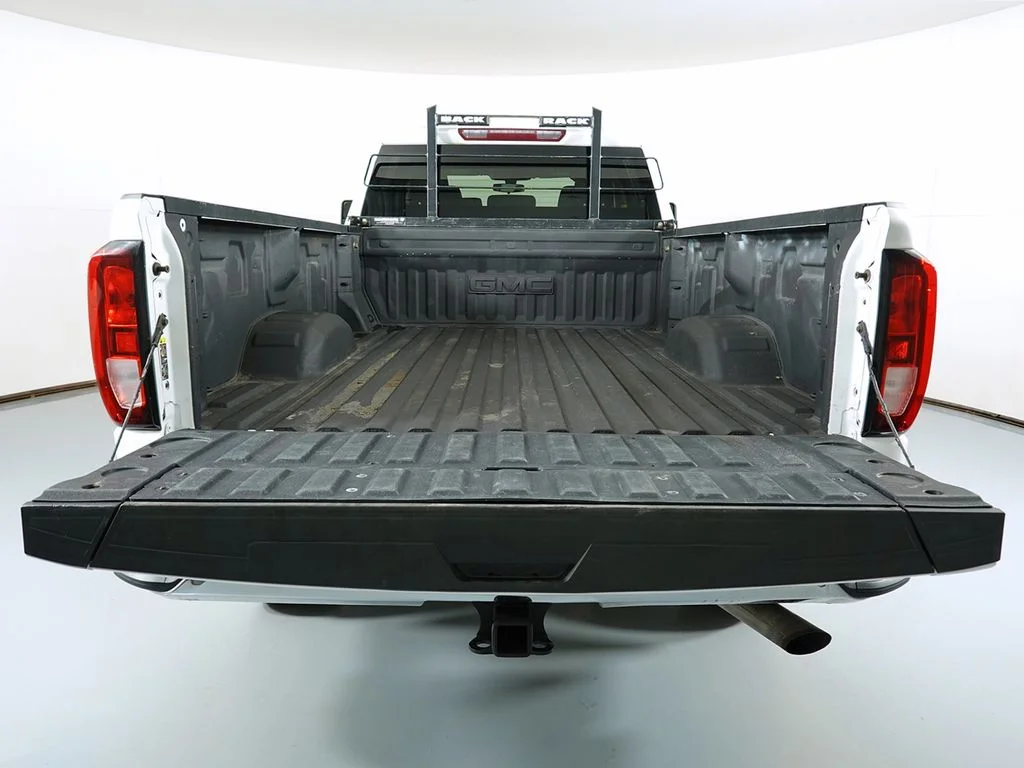 Used 2022 White GMC SLE image 5