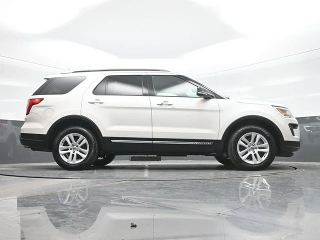 Used 2018 White Ford XLT image 24