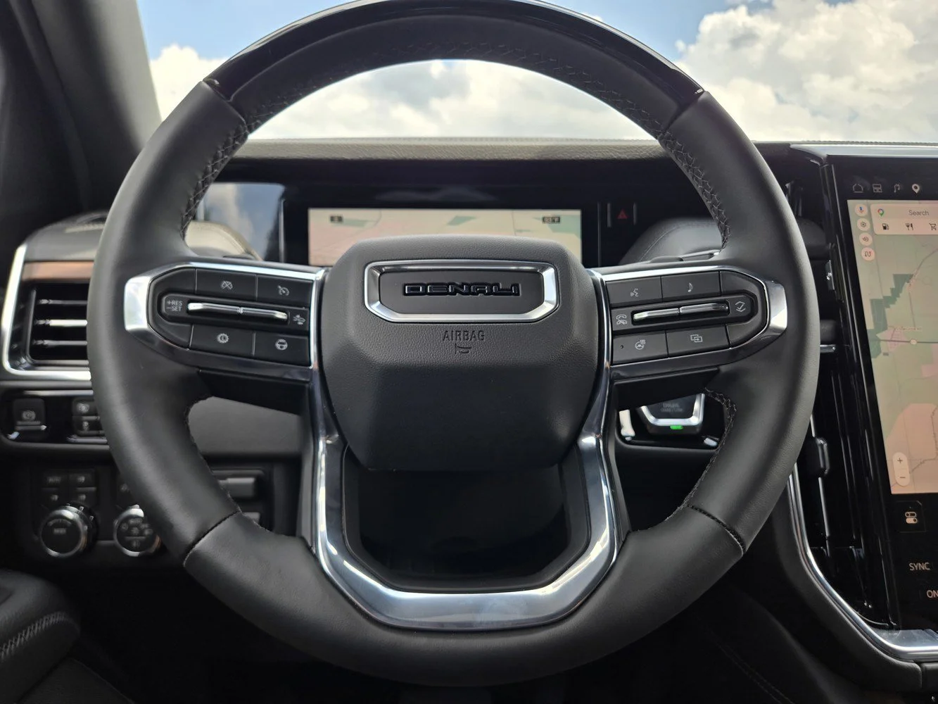 2026 GMC Yukon Denali - Photo 12