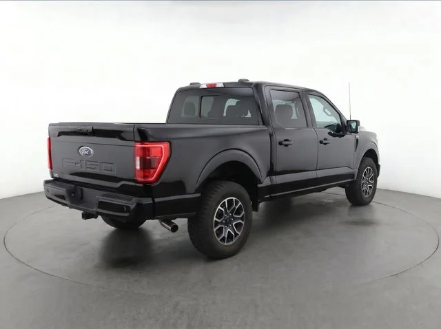 Used 2022  Ford XLT image 6