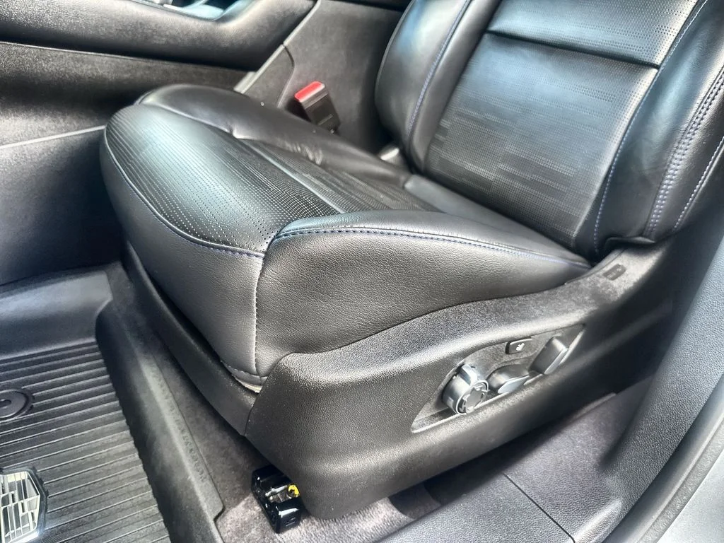 Used 2025 Silver Cadillac Sport image 12