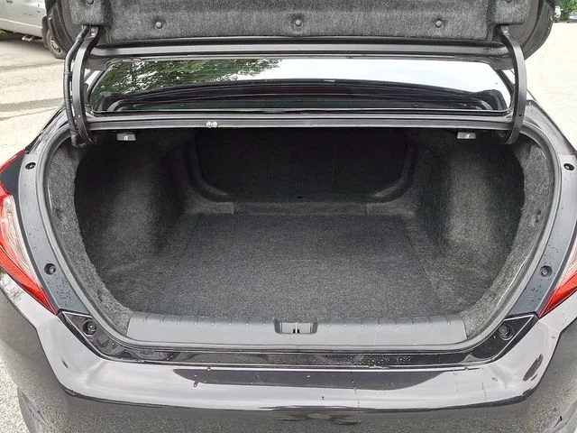 Used 2016 Black Honda EX-L image 30