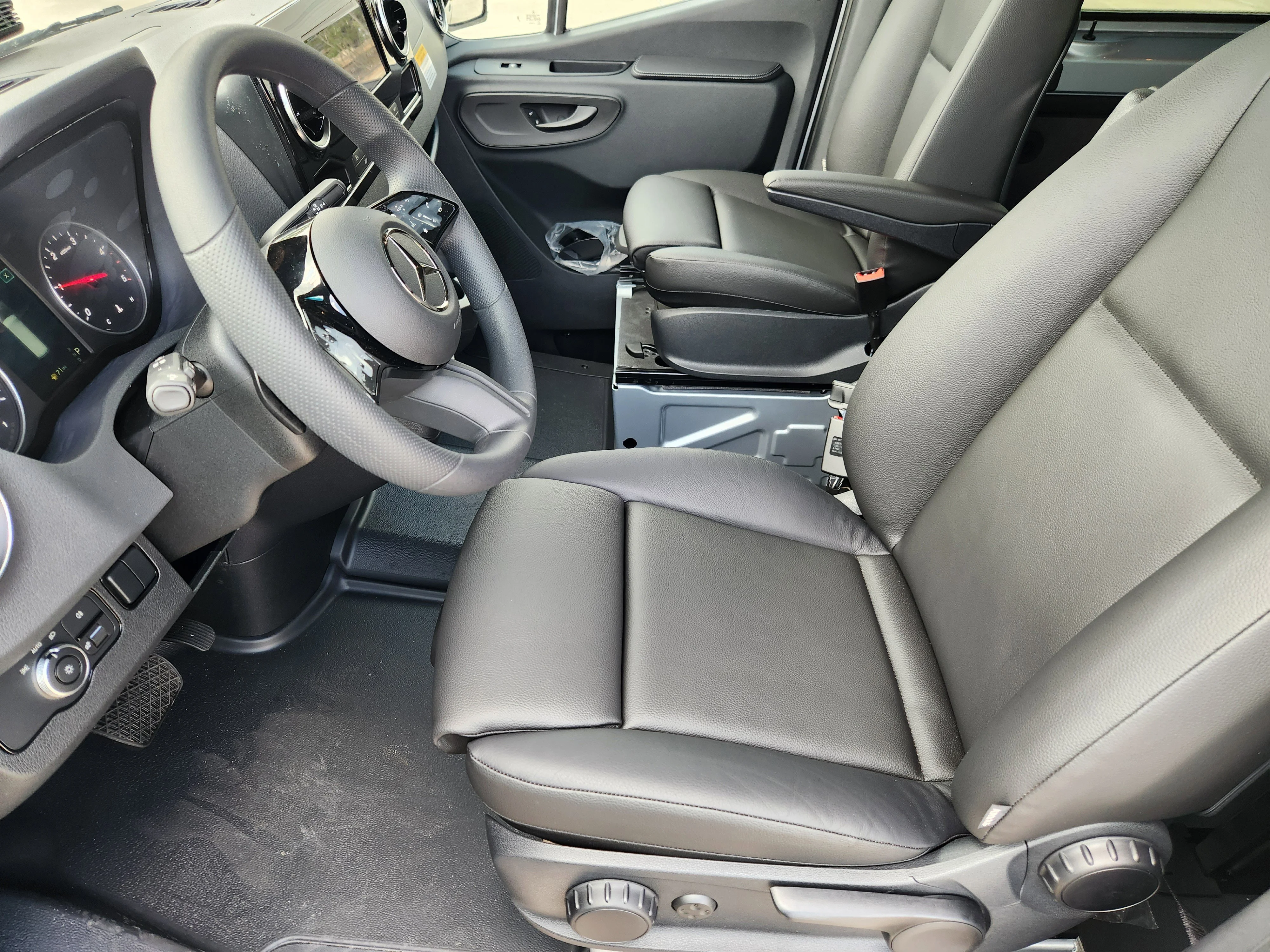 2025 Mercedes-Benz Sprinter Passenger Van Base - Photo 6