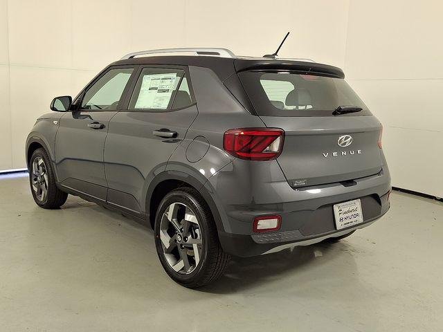 New 2026 Gray Hyundai SEL w/Two-Tone Roof image 5