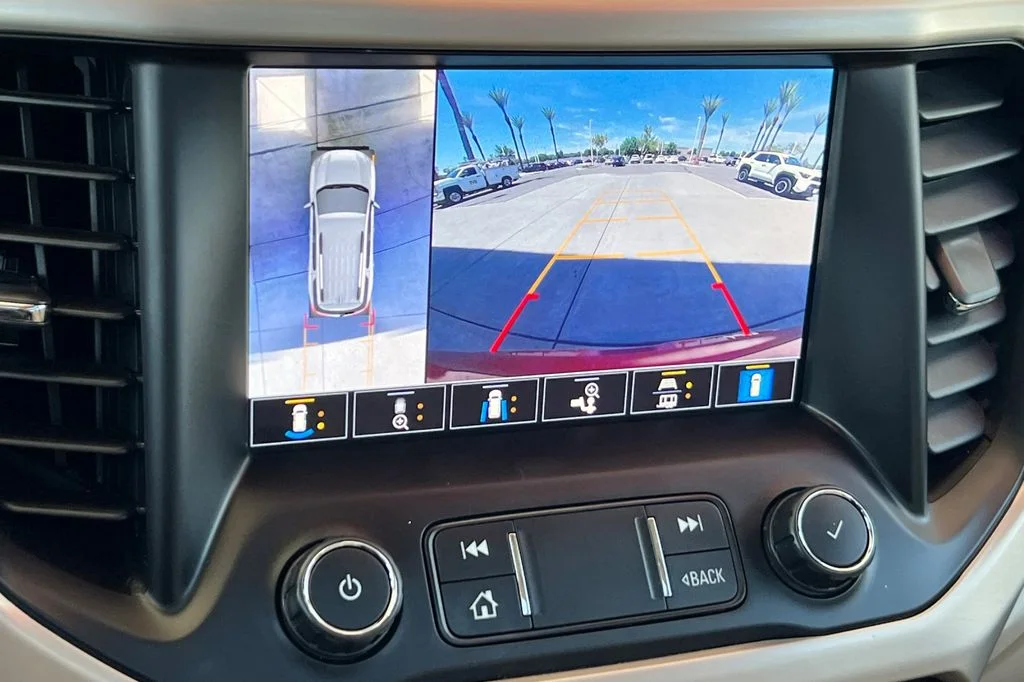 Used 2022 Red GMC Denali image 23