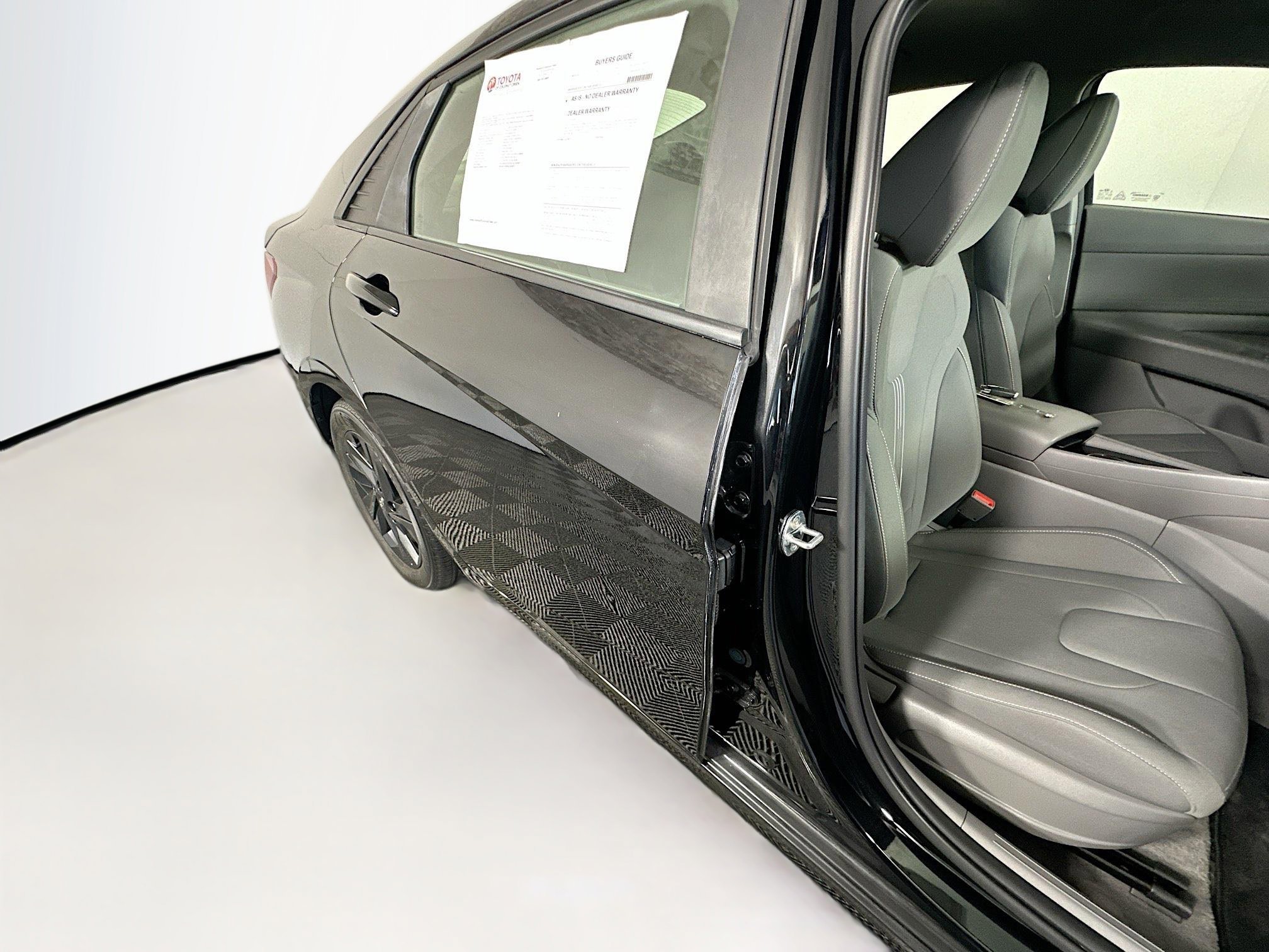 Used 2022 Phantom Black Hyundai Blue image 28
