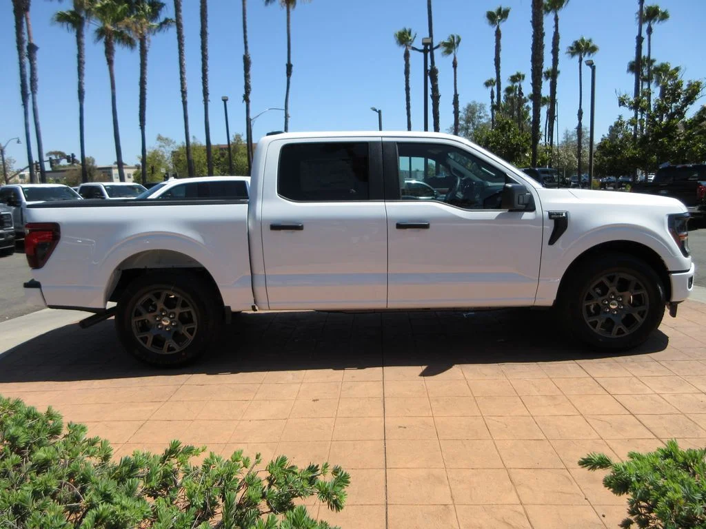 New 2026 Oxford White Ford STX image 5