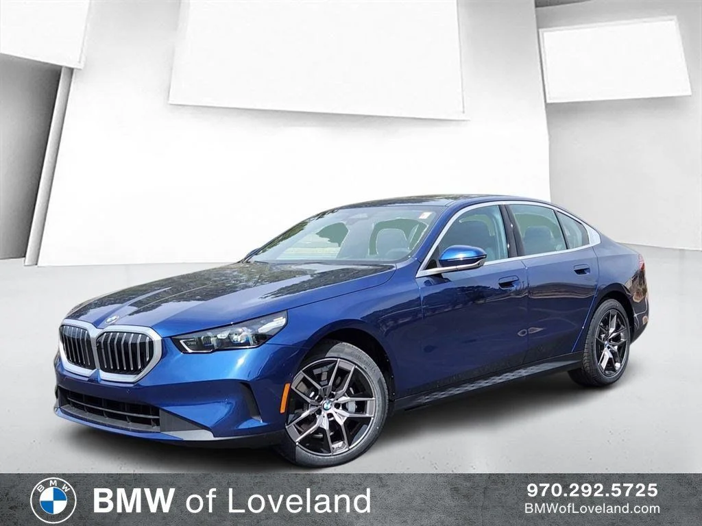 Used 2026 Blue Metallic BMW 530i xDrive image 1