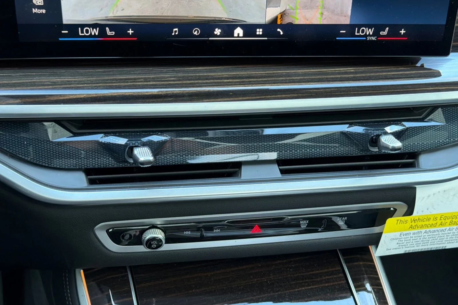 Used 2025 Skyscraper Grey Metallic BMW xDrive40i image 20