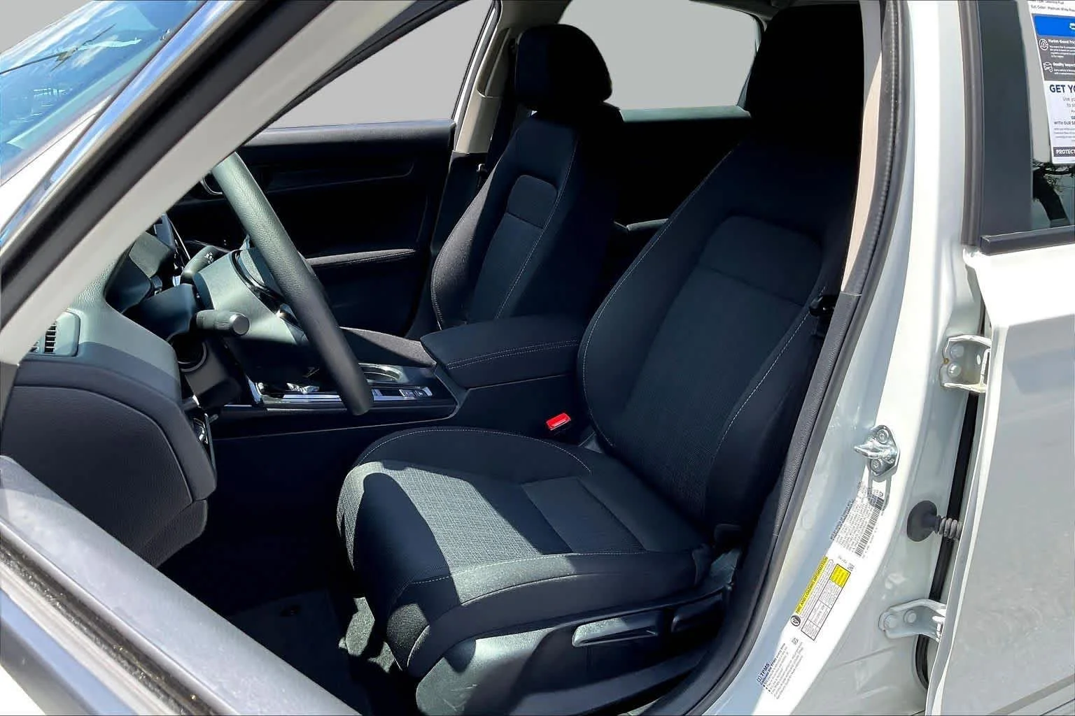 Used 2025 Platinum White Pearl Honda LX image 8