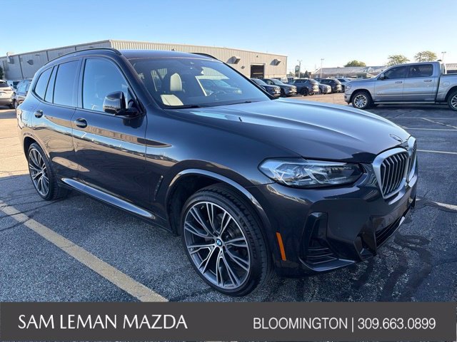 Used 2022 Gray BMW xDrive30i image 1