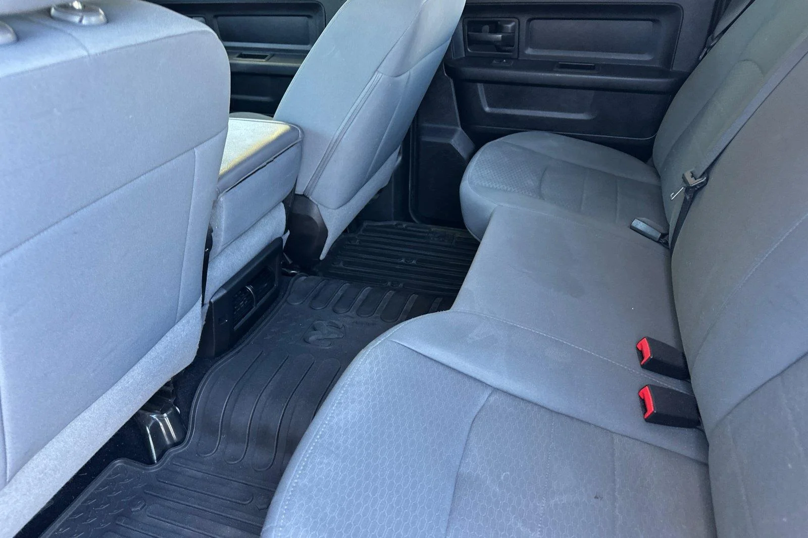 Used 2014 Bright White Clearcoat Ram Tradesman image 12