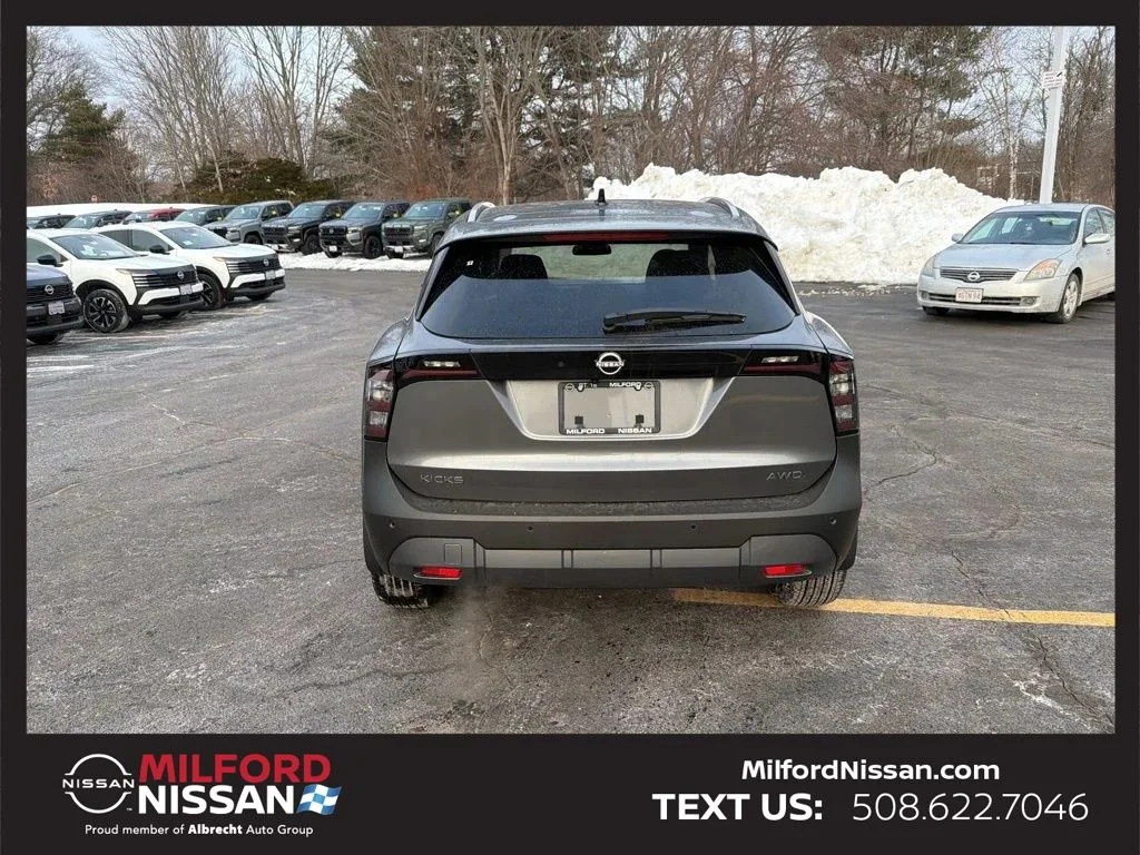 Used 2026 Gray Nissan SV image 3