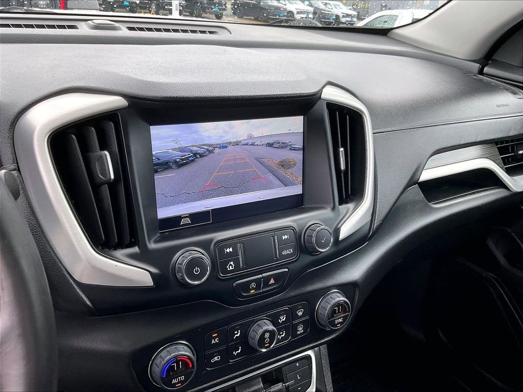 Used 2022 White GMC SLT image 19
