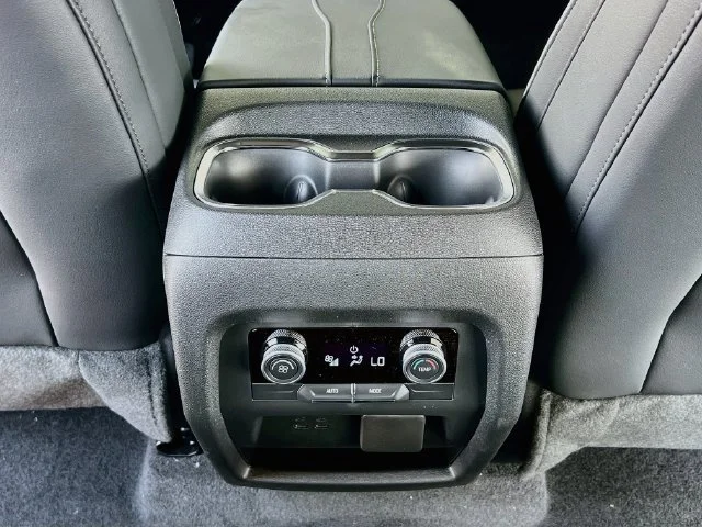 2027 Buick Enclave Sport Touring - Photo 18