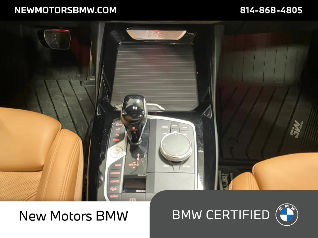 Used 2024 Carbon Black Metallic BMW xDrive30i image 11