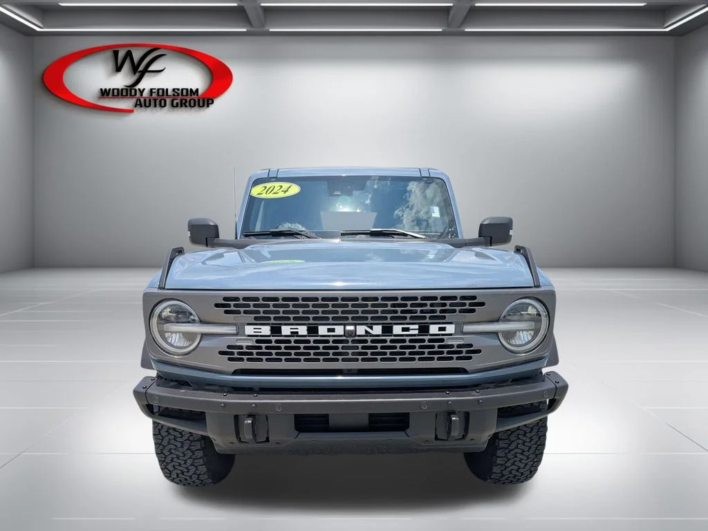 Used 2024 Gray Ford Badlands image 10