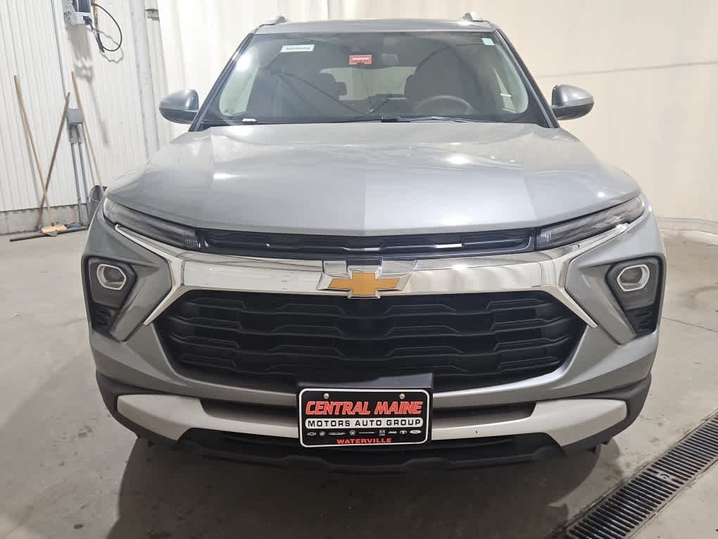Used 2025 Sterling Gray Metallic Chevrolet LT image 10