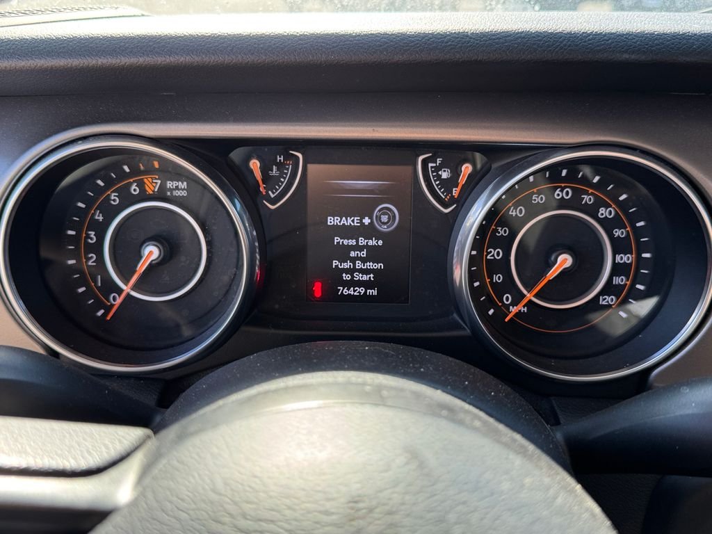 Used 2018 Black Clearcoat Jeep Sport image 12