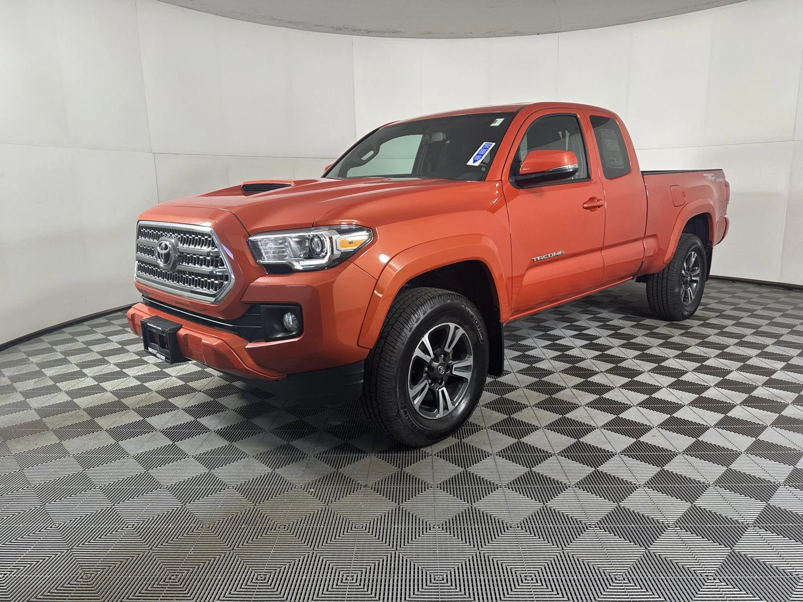 Used 2017 Inferno Toyota  image 9