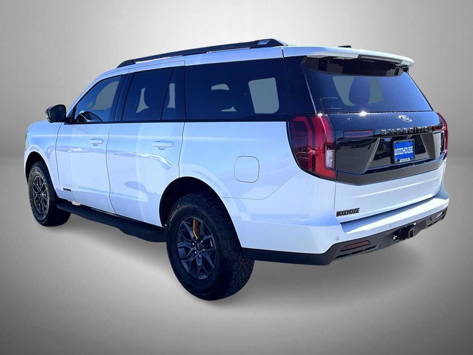 New 2026 Star White Metallic Tri-Coat Ford Tremor image 7