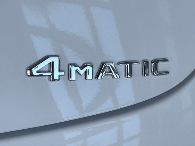 New 2026 MANUFAKTUR Moonlight White Metallic Mercedes-Benz CLE 450 image 7