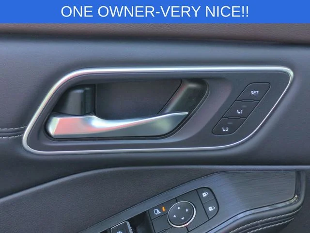 Used 2023 White Nissan Platinum image 13