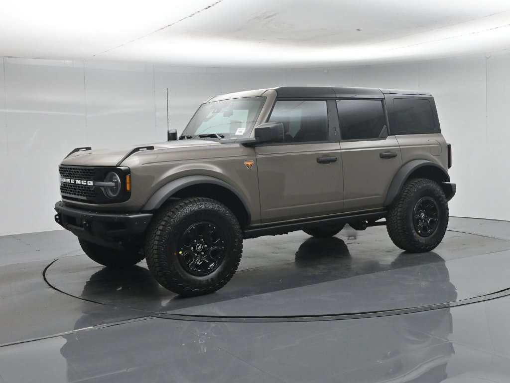 New 2026 Marsh Gray Ford Badlands image 27