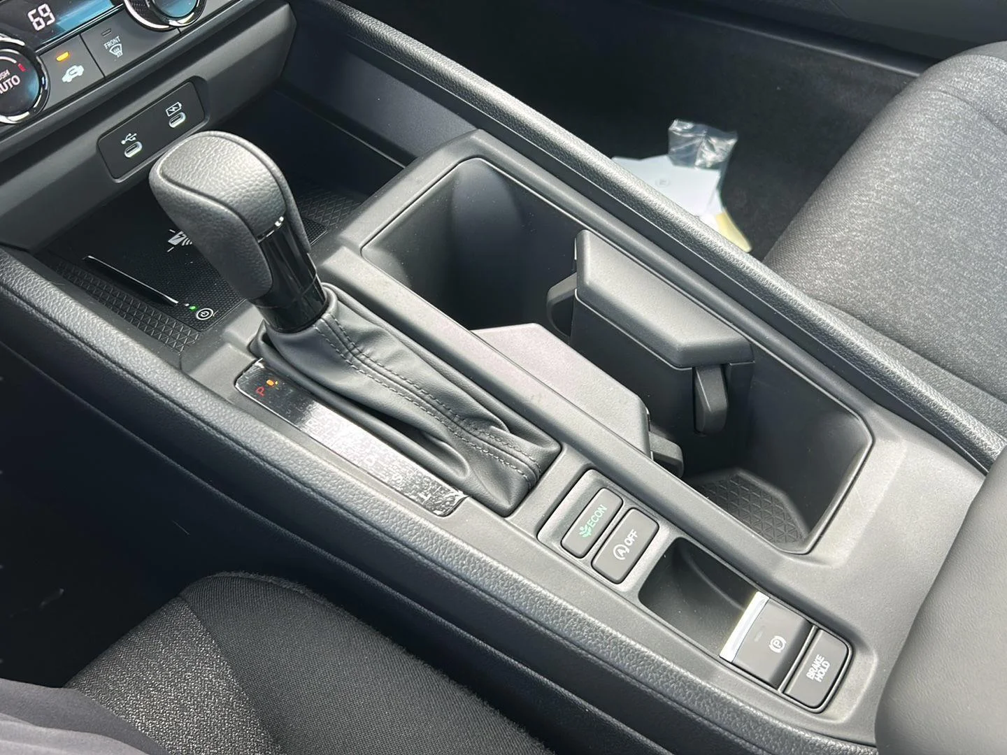 New 2026 Platinum White Pearl Honda LX image 8
