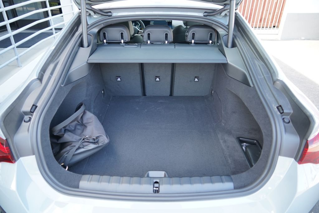 New 2026 Brooklyn Grey Metallic BMW xDrive40 image 20