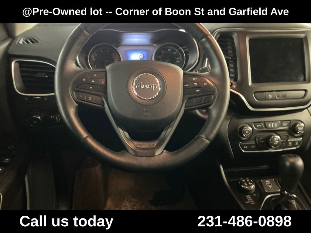 Used 2019 Red Jeep Trailhawk image 16