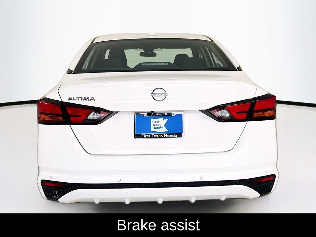 Used 2025 Glacier White Nissan 2.5 SV image 6
