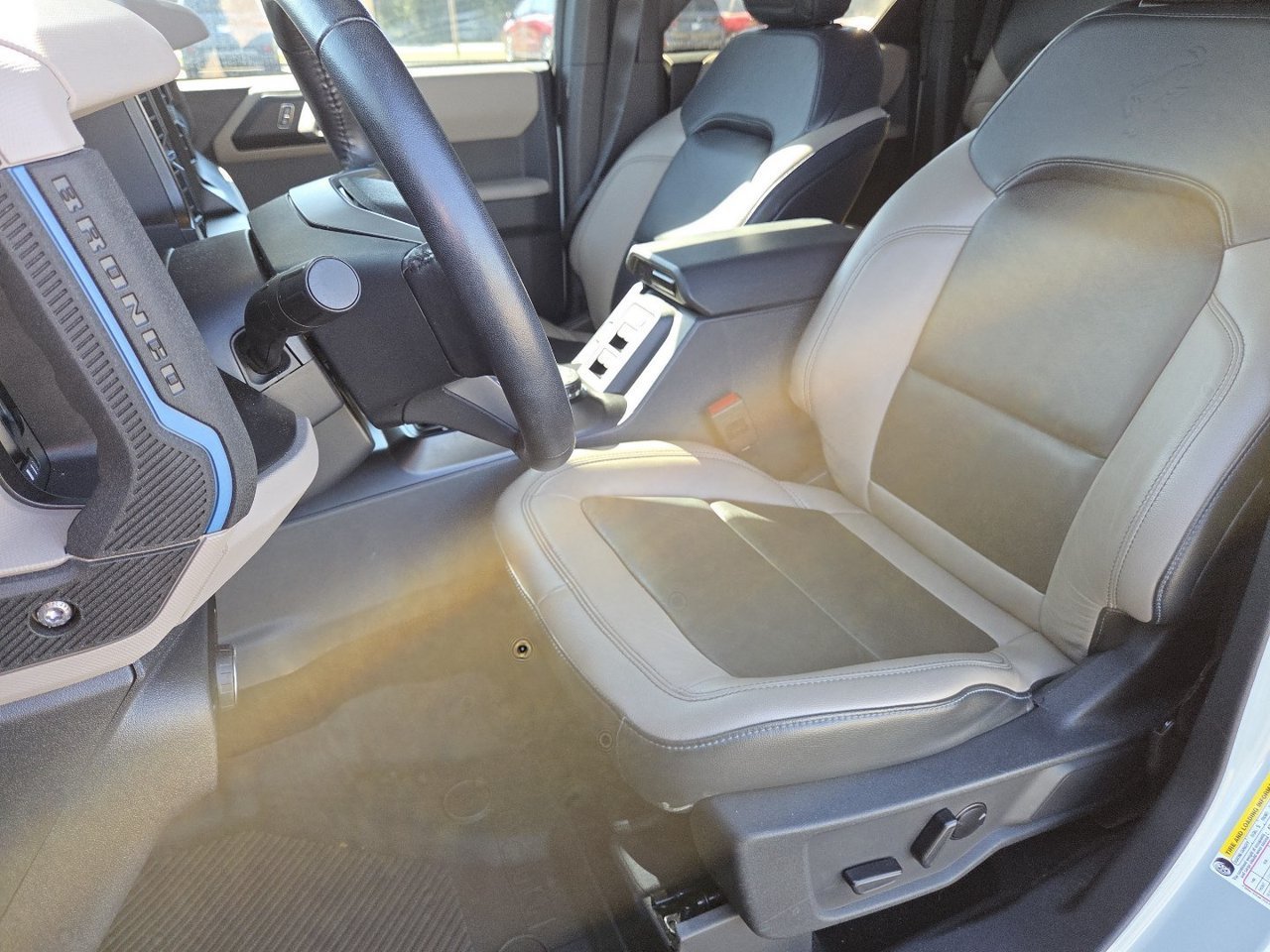 Used 2023  Ford Base image 26