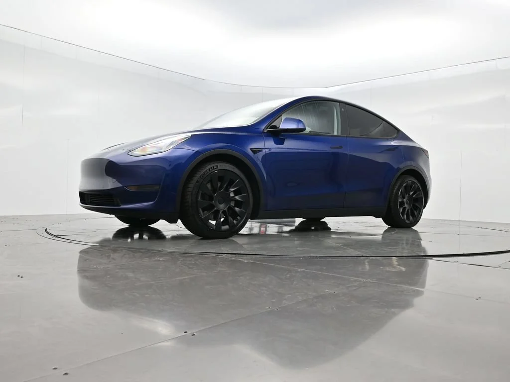 Used 2021 Blue Tesla Long Range image 40