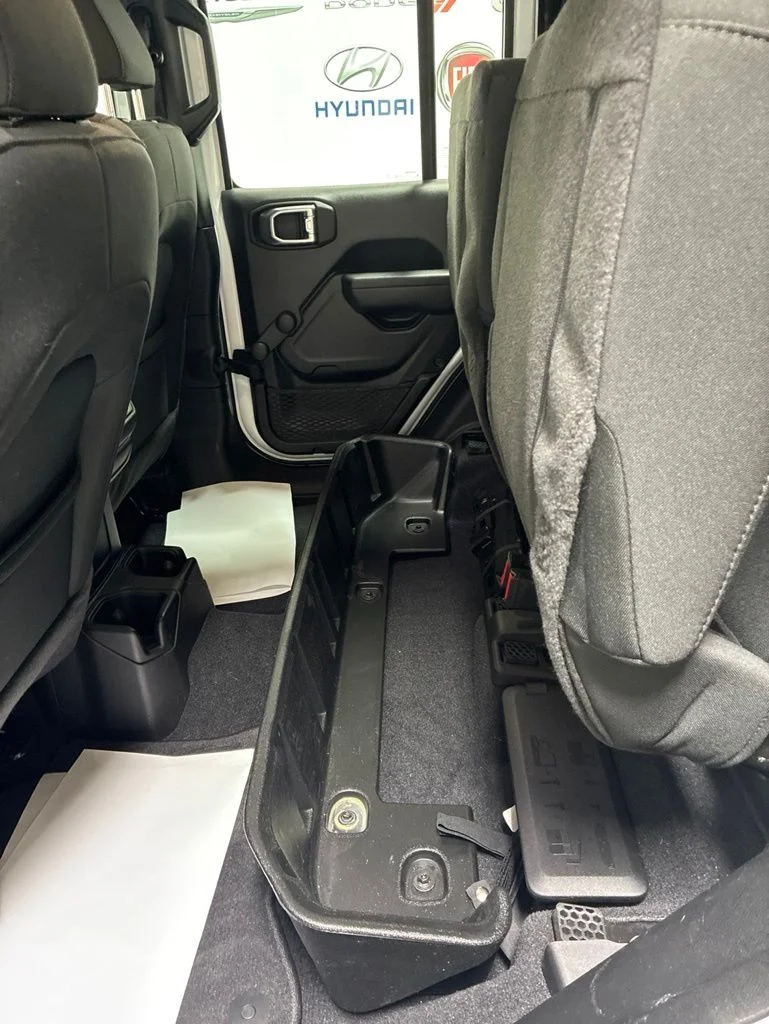 Used 2023 White Jeep Sport image 22