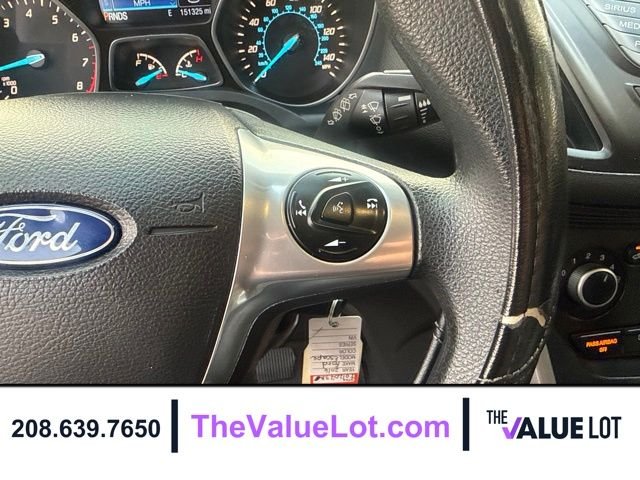 Used 2016 Red Ford SE image 25