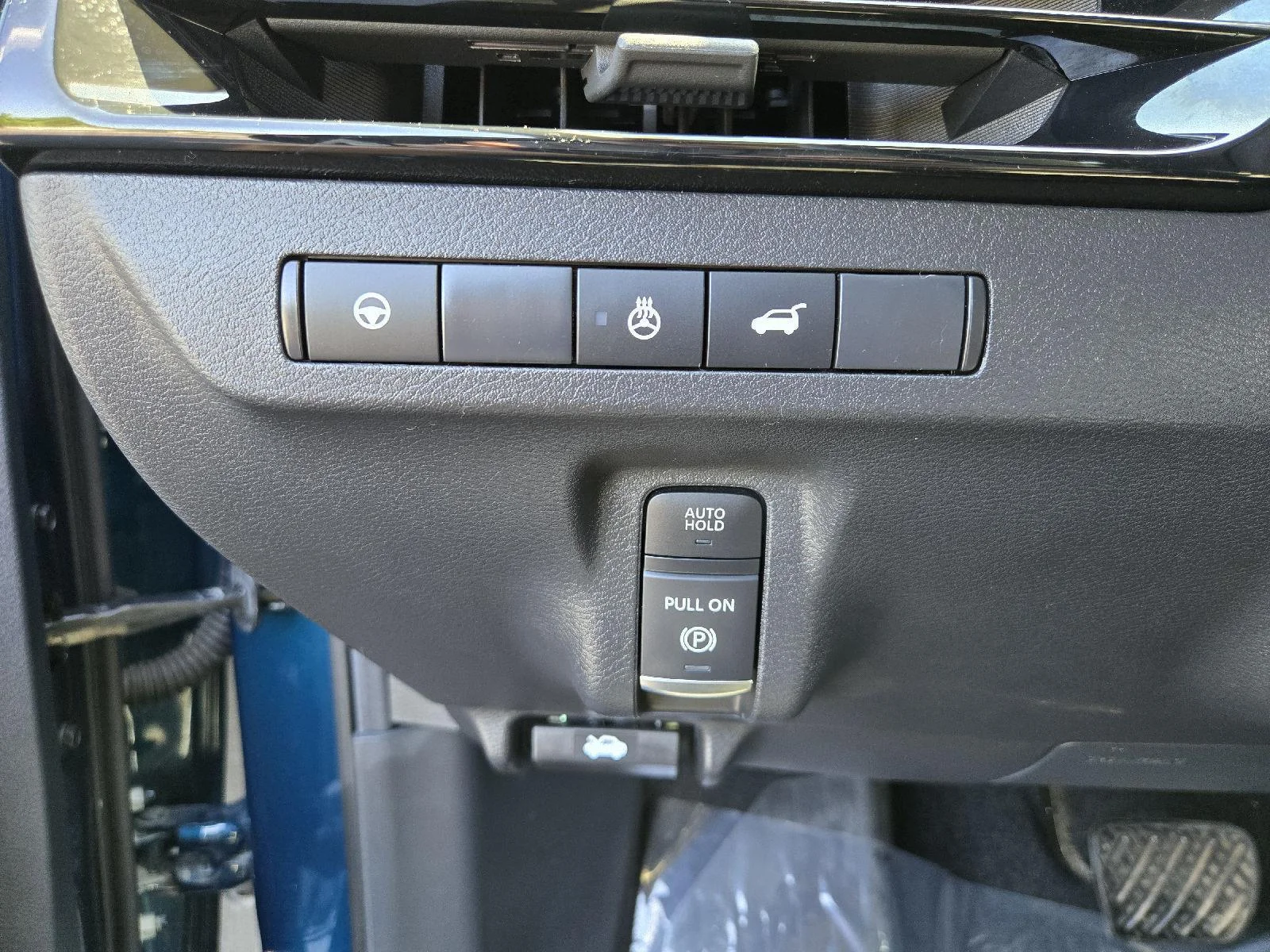 Used 2025 Aurora Blue Pearl Metallic Nissan SL image 16