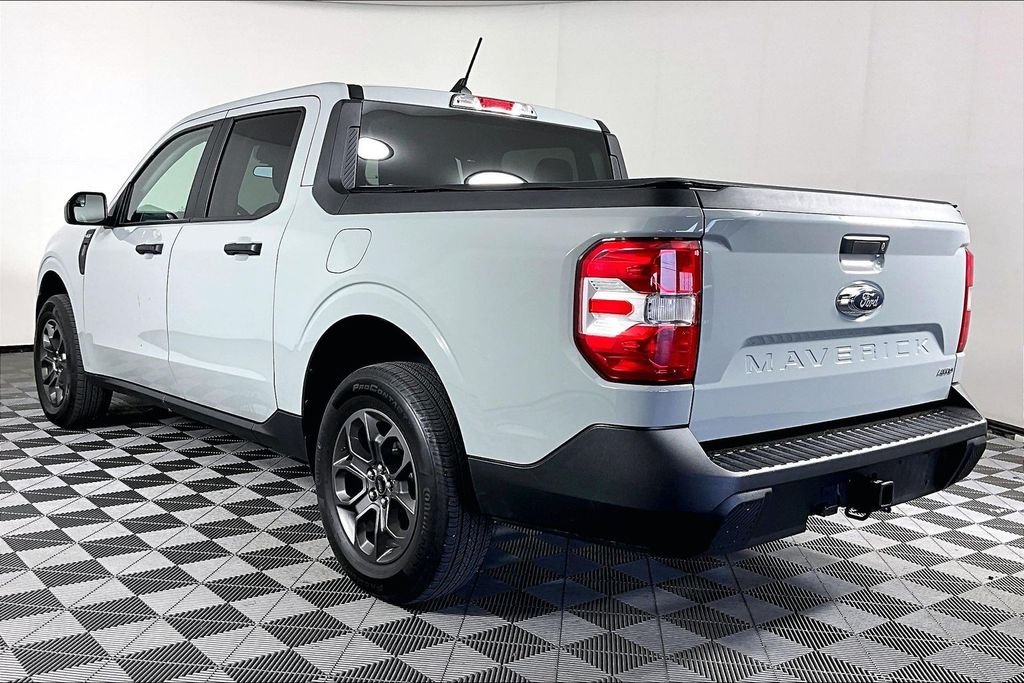 Used 2024 Green Ford XLT image 2