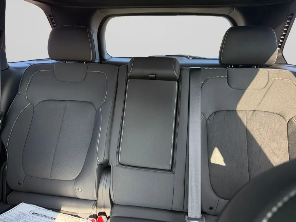 2025 Jeep Grand Cherokee Laredo - Photo 16