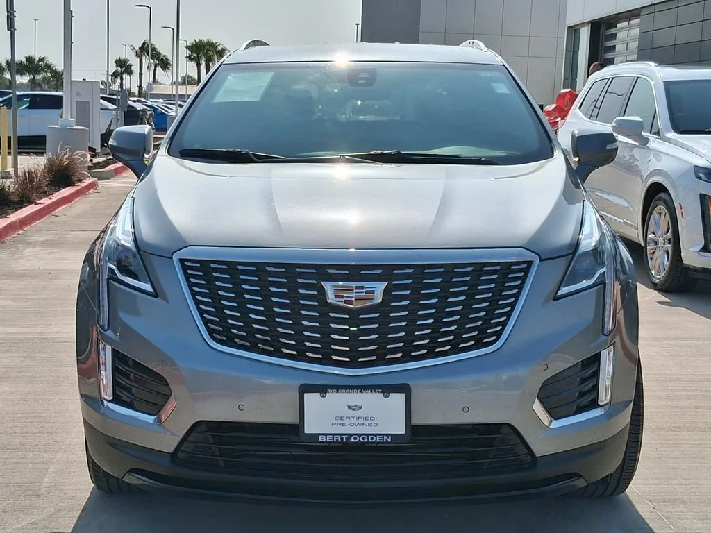 Used 2023 Argent Silver Metallic Cadillac Luxury image 2