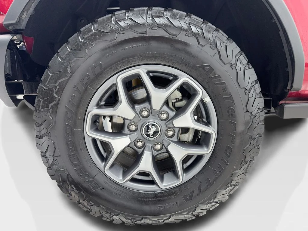 Used 2025 Red Ford Badlands image 54