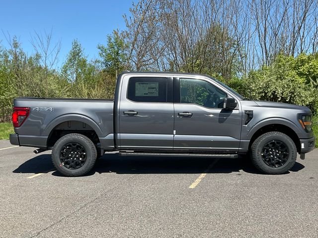 New 2026 Carbonized Gray Metallic Ford XLT image 23